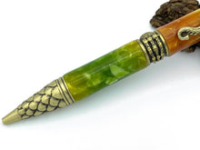 Lade das Bild in den Galerie-Viewer, Drachen Drehkugelschreiber Acryl