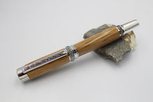 Lade das Bild in den Galerie-Viewer, Füller Statesman Eichenholz von einem Whisky Fass Glenn Fiddich