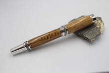 Lade das Bild in den Galerie-Viewer, Füller Statesman Eichenholz von einem Whisky Fass Glenn Fiddich